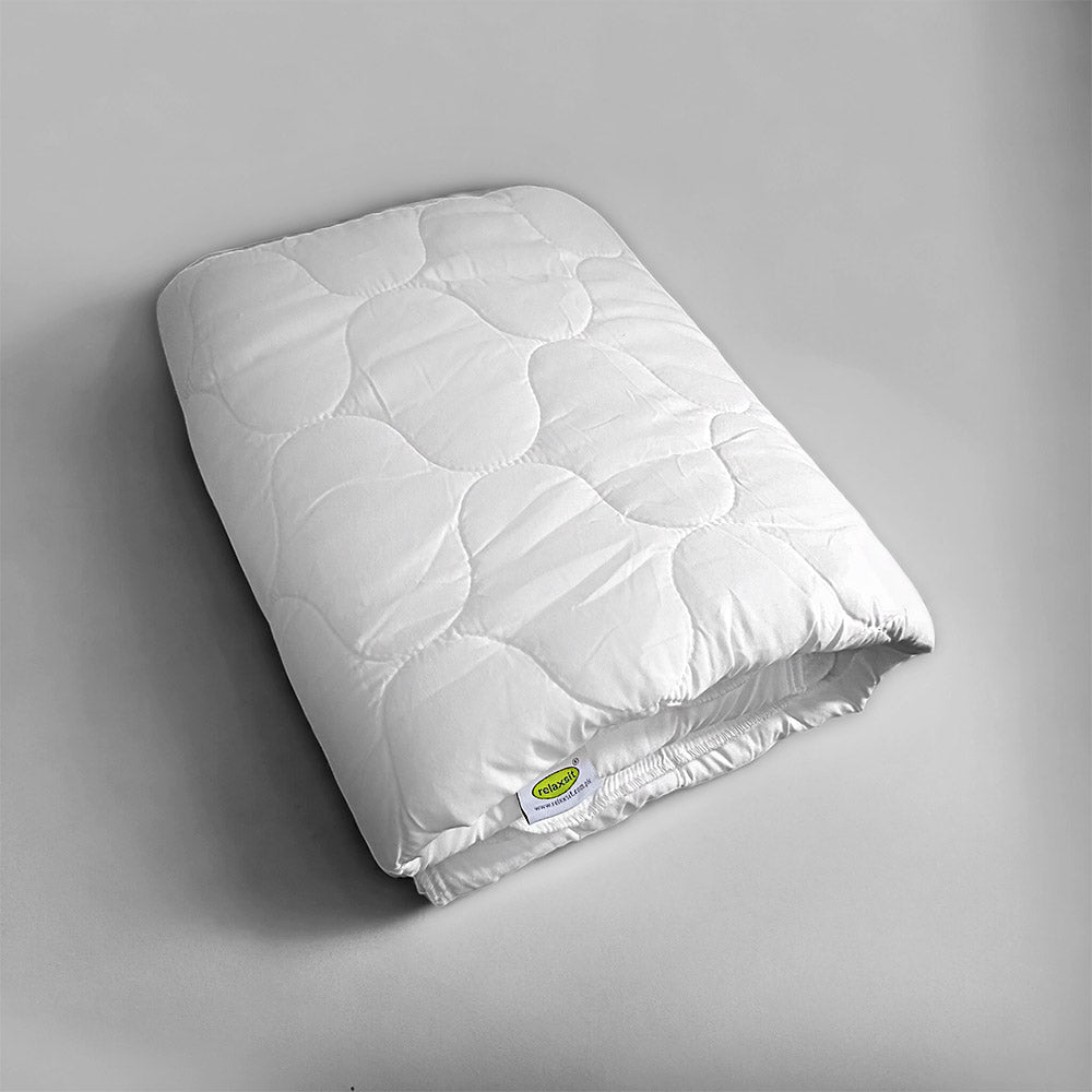 Relaxsit Quilted Mattress protector mattress pad 100% water proof high quality poly cotton (Fits very well on all mattress due to elastic corners) Queen